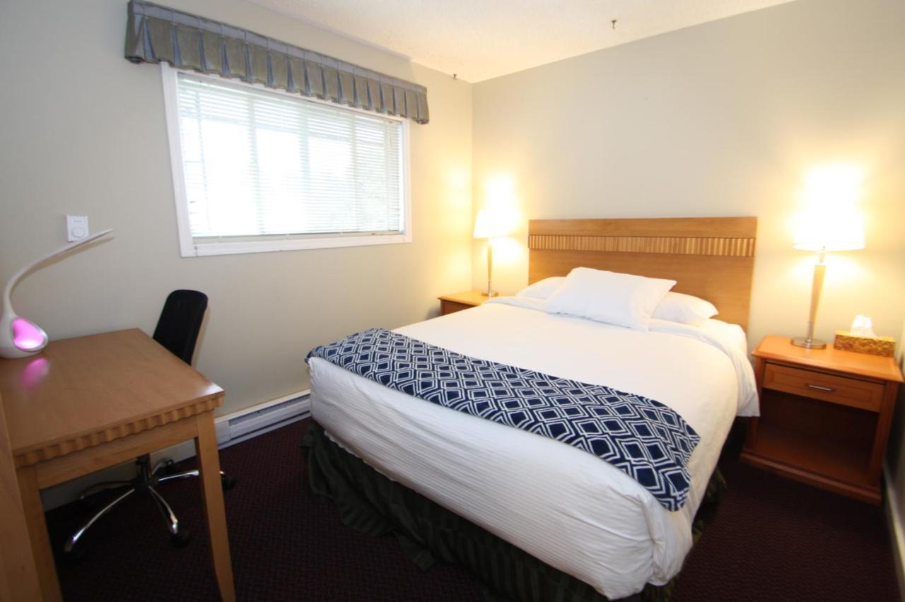 Harrison Spa Motel Harrison Hot Springs Buitenkant foto